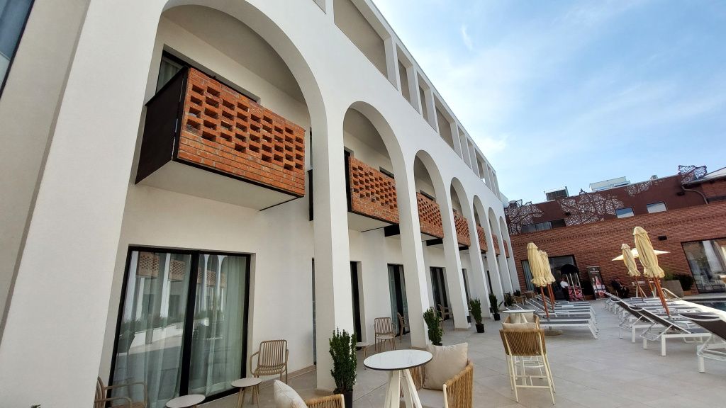 Cum arată cel mai nou hotel din România, construit pe proprietatea unui fost mare boier - Imagine 57