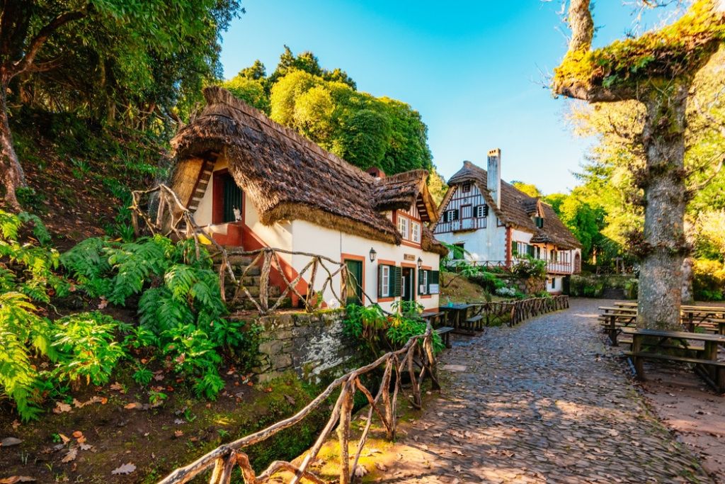 O casă din Madeira în stil arhitectural local