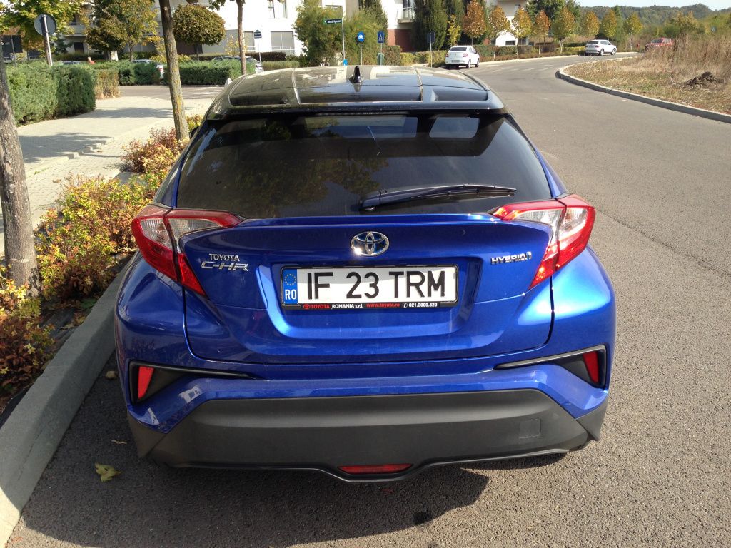 Toyota C-HR hibrid - Imagine 8