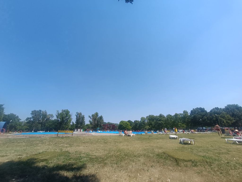 GALERIE FOTO | O zi la Ștrandul Văcărești, cu o bălăceală ca-n copilărie, dar cu prețuri " - Imagine 11