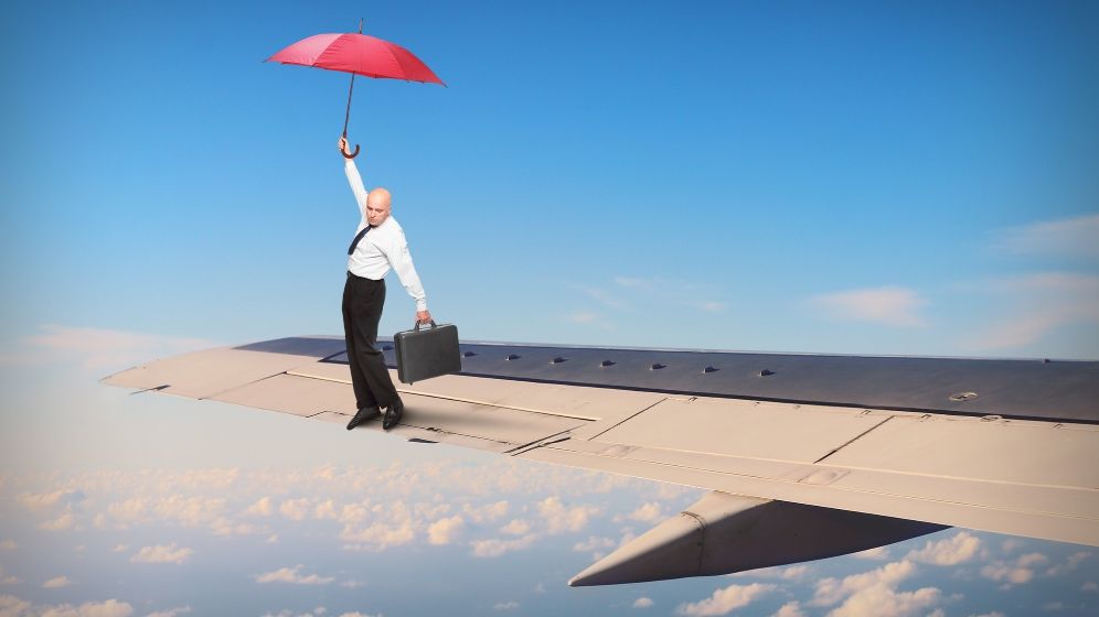 Asigurarea de calatorie: cat costa si la ce clauze contractuale trebuie sa fii atent daca vrei sa cumperi o astfel de polita de asigurare