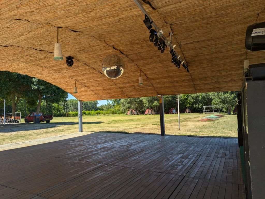 Samskara Beach: Cum arată plaja cu prețuri decente din apropierea Bucureștiului - Imagine 12