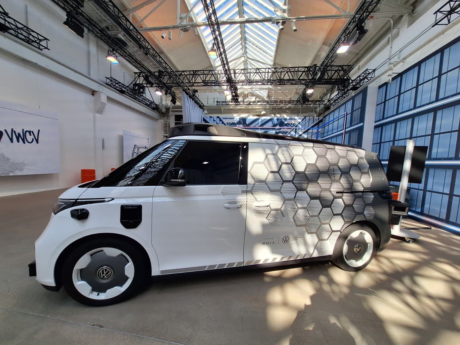 Pariul Volkswagen pe vehicule autonome: Cum cred germanii că arată viitorul mobilității - Poza 10
