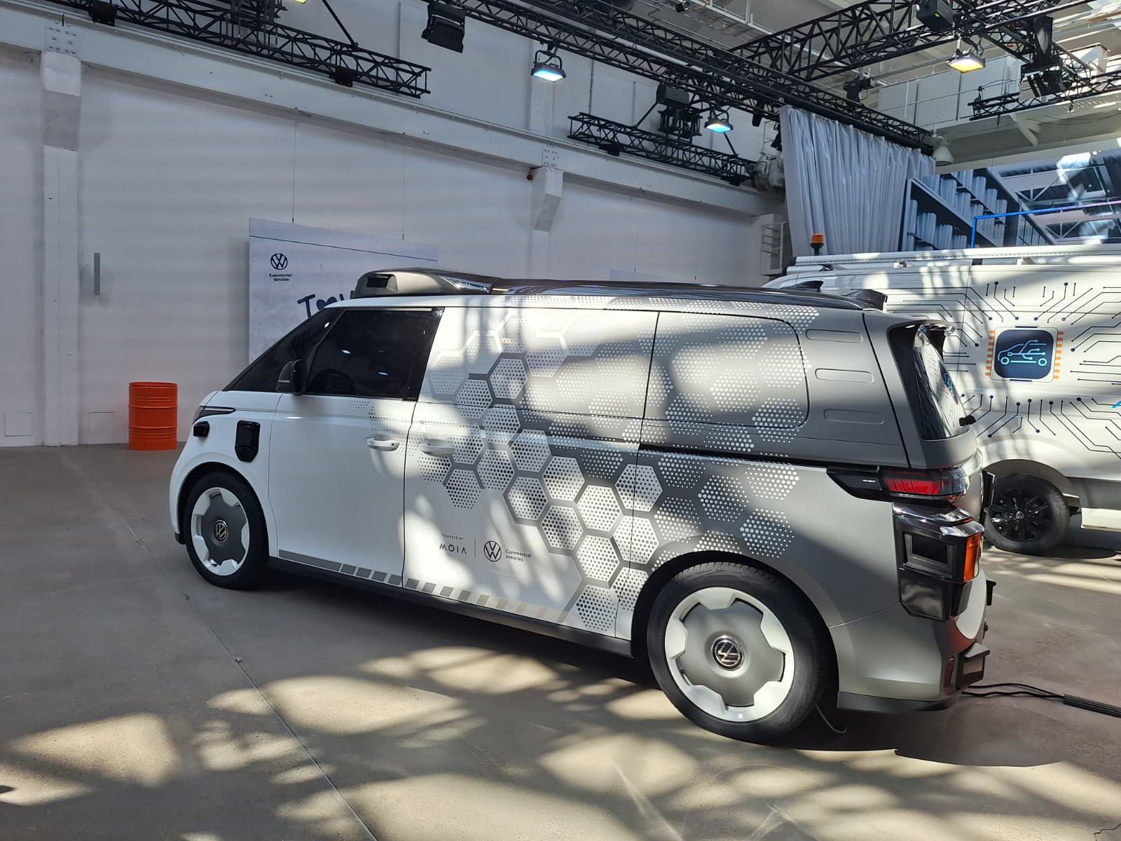 Pariul Volkswagen pe vehicule autonome: Cum cred germanii că arată viitorul mobilității - Poza 11