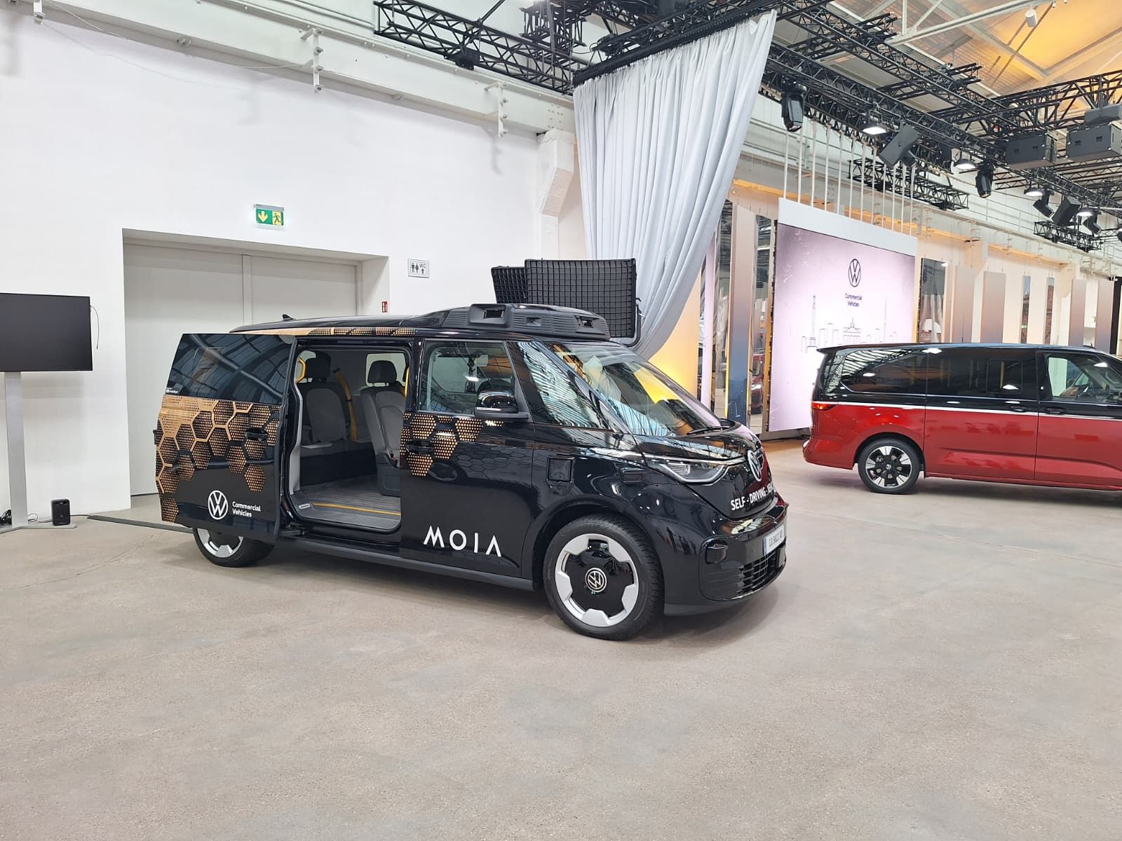 Pariul Volkswagen pe vehicule autonome: Cum cred germanii că arată viitorul mobilității - Poza 1