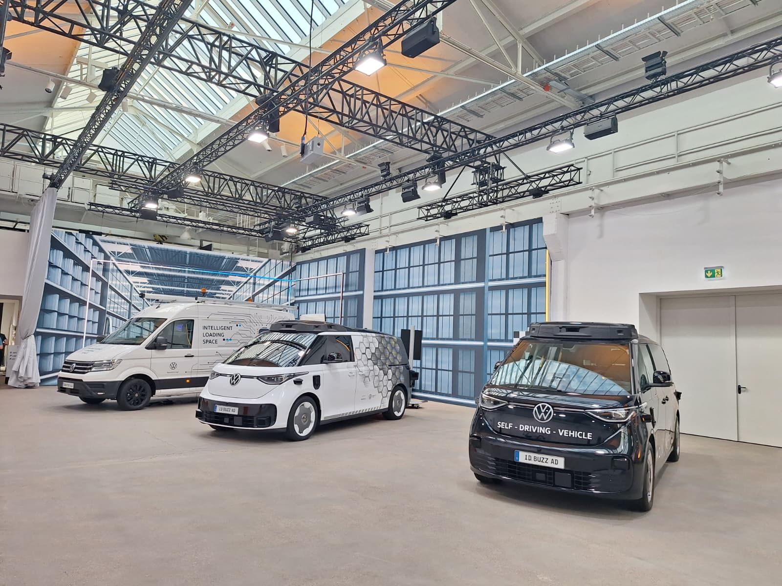 Pariul Volkswagen pe vehicule autonome: Cum cred germanii că arată viitorul mobilității - Poza 9