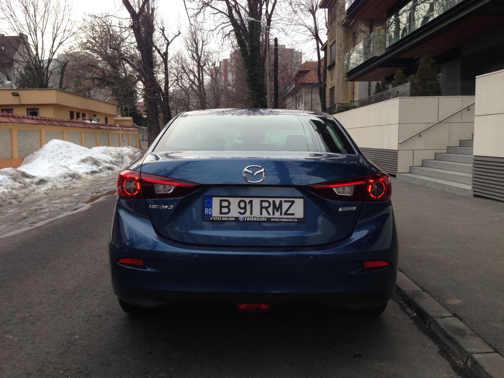 Mazda 3 sedan facelift - Imagine 5