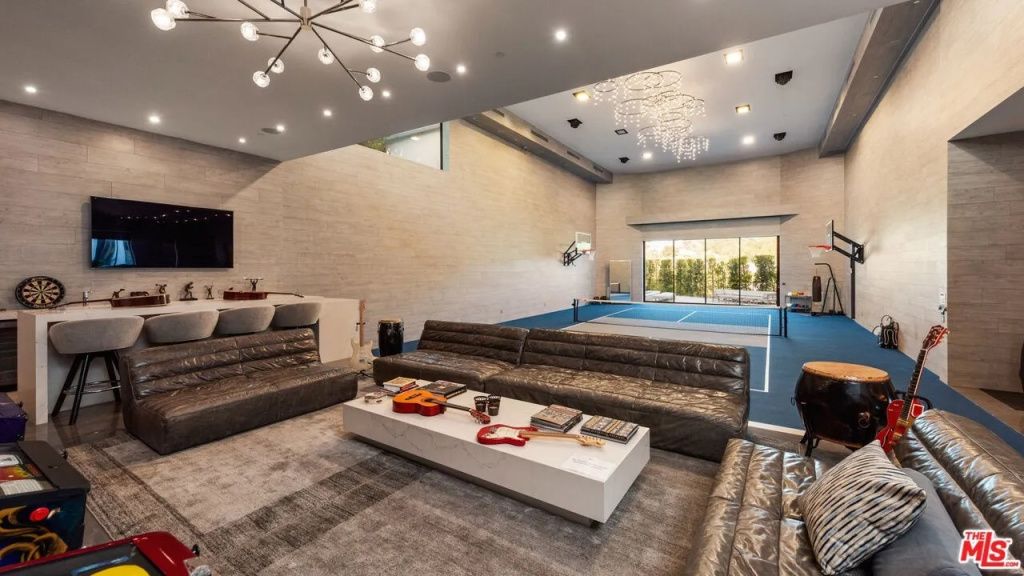 Cum arată casa de 68 mil. euro, scoasă la vânzare de Jennifer Lopez și Ben Affleck - Imagine 9