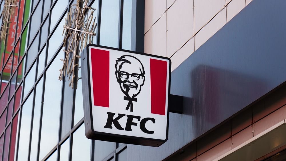 AmRest a vândut rețeaua de restaurante KFC din Rusia pentru 100 milioane de euro