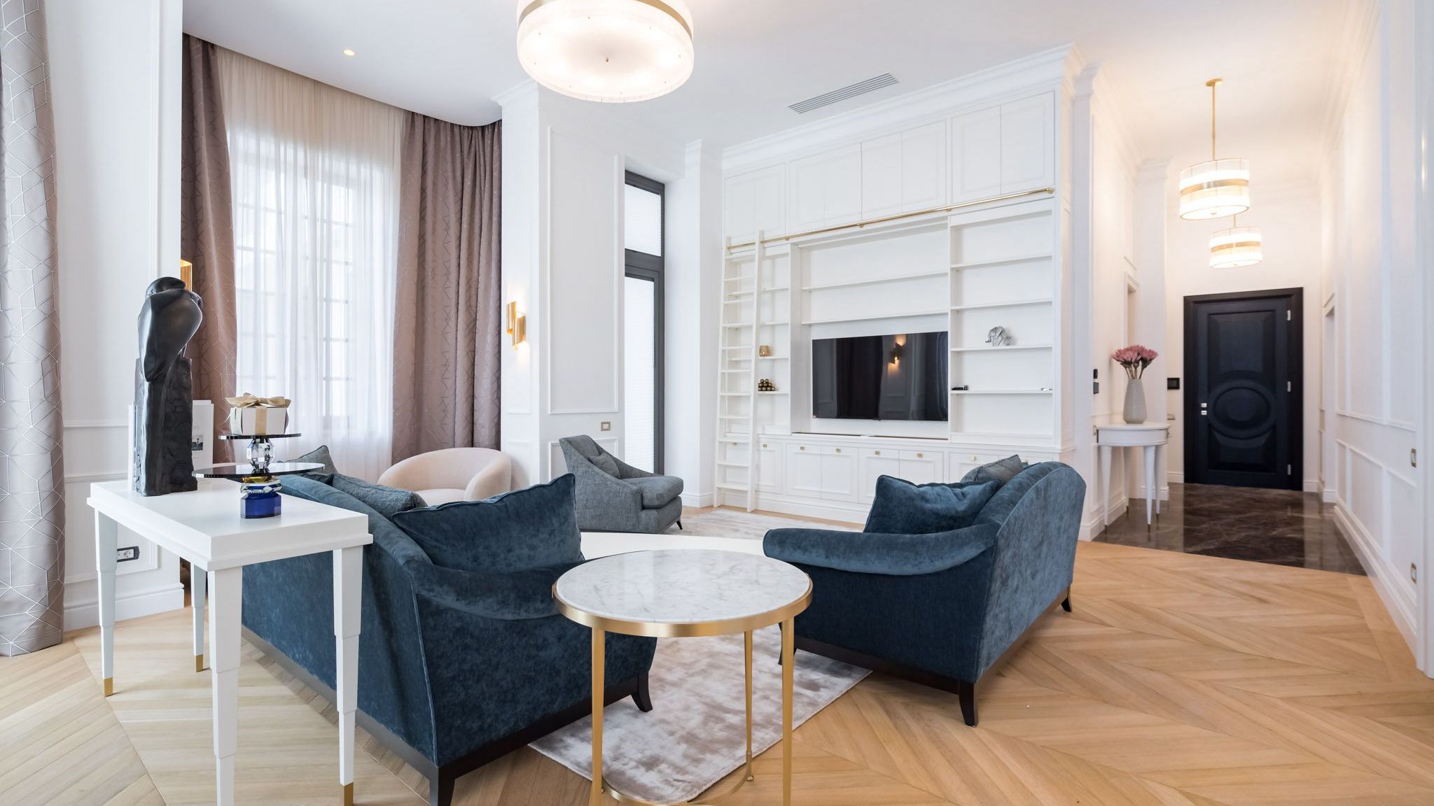 GALERIE FOTO | Cum arată un apartament de 2,5 milioane de euro din centrul Capitalei