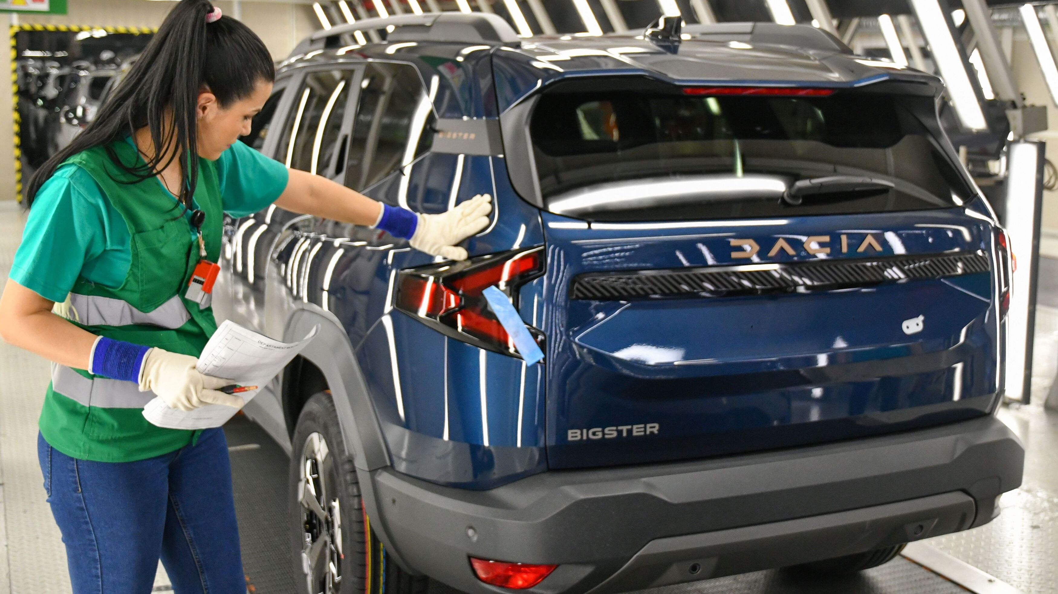 Un nou val de plecări voluntare la Dacia și Renault Technologie Roumanie. 200 de posturi sunt vizate