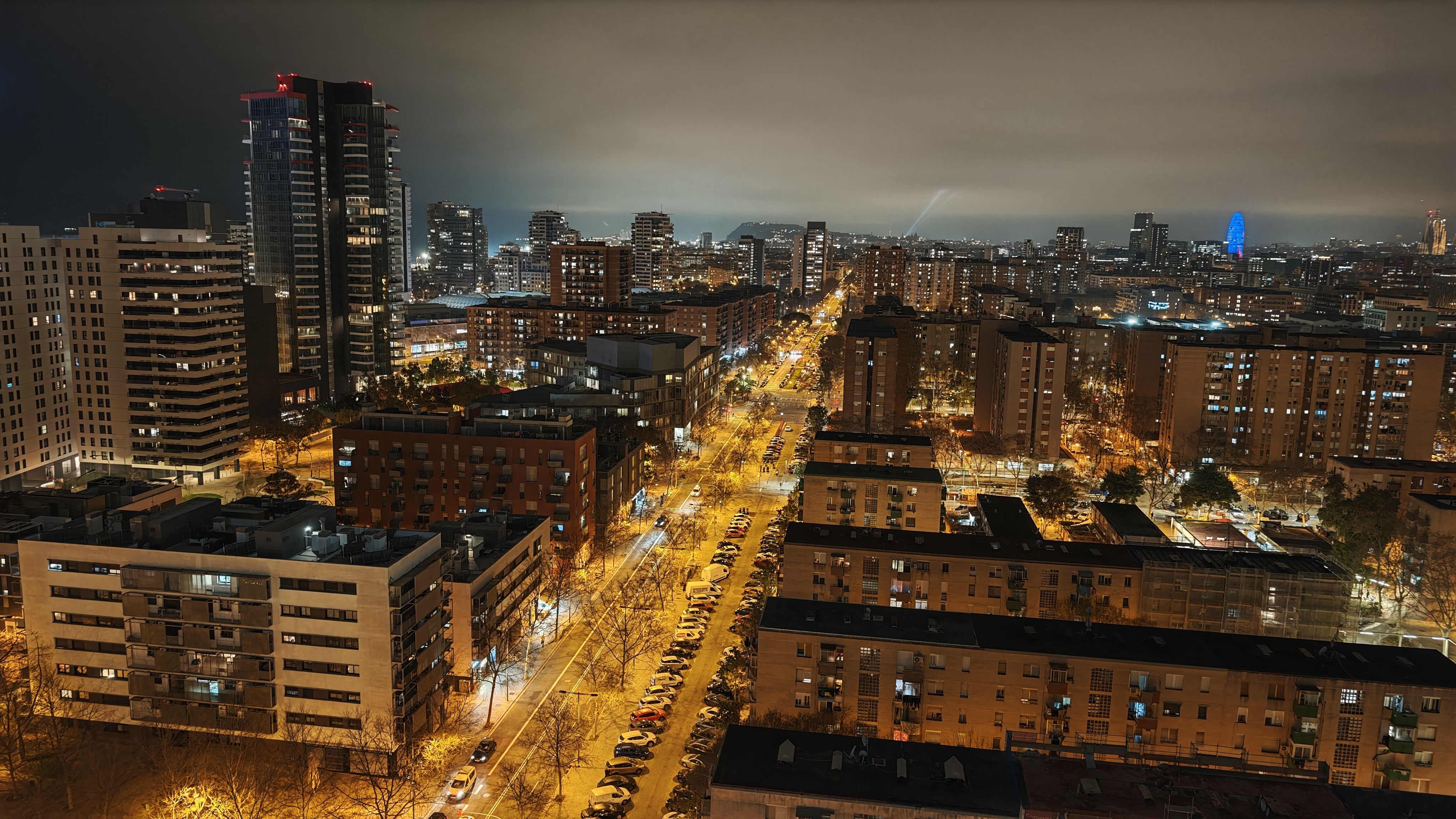Review Xiaomi 17 Ultra: Când hardware-ul dictează fotografia, nu algoritmul - Poza 3