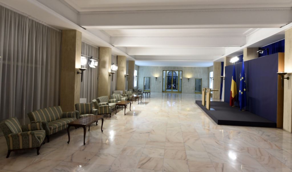 GALERIE FOTO | Clădiri faimoase - Palatul Victoria, lucruri pe care le știai sau nu despre sediul - Imagine 3