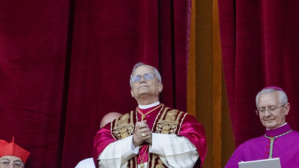 Papa Leon vrea negocierile de pace în Ucraina la Vatican. Cum răspund liderii globali