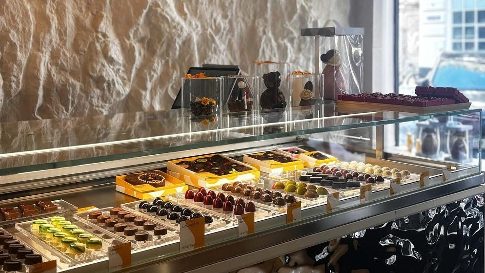 [FOTO] Începe târgul de ciocolată Chocolate Saga. Praline cu flori de cireș și... zeamă de varză