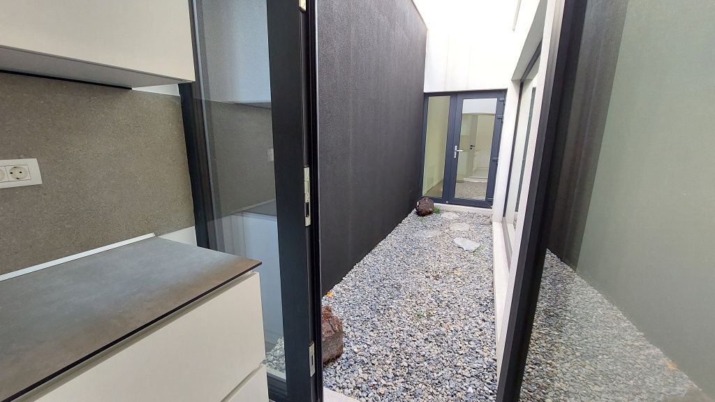 Cum arată o vilă nouă de peste jumătate de milion de euro din zona Pipera - Imagine 72