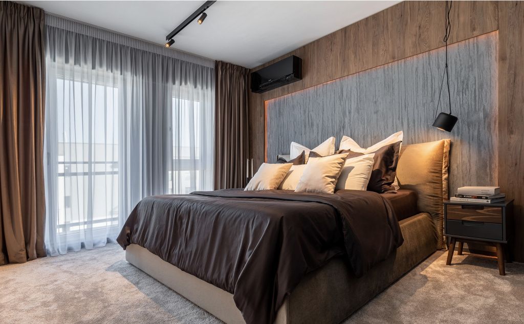 GALERIE FOTO | Bogații României dau pe o amenajare cât alții pe 3 apartamente de 2 camere în Bu - Imagine 3