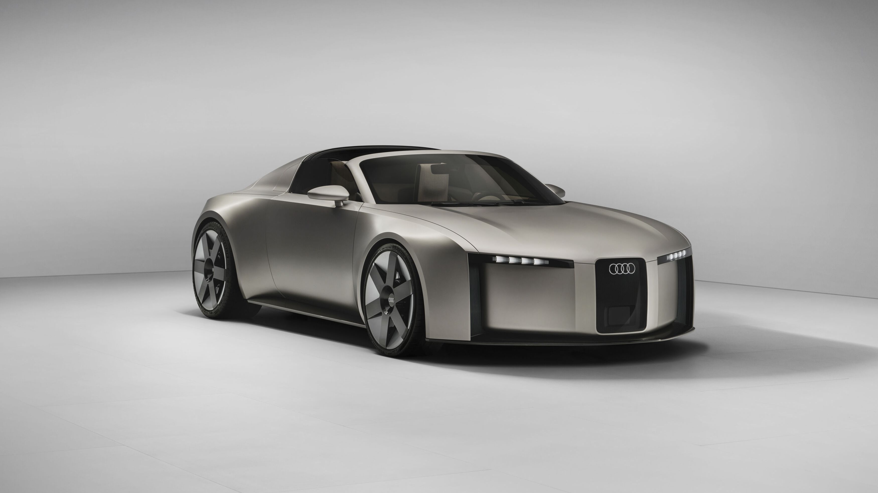 [FOTO] Audi pregătește urmașul 100% electric al lui TT. Ce ascunde Concept C