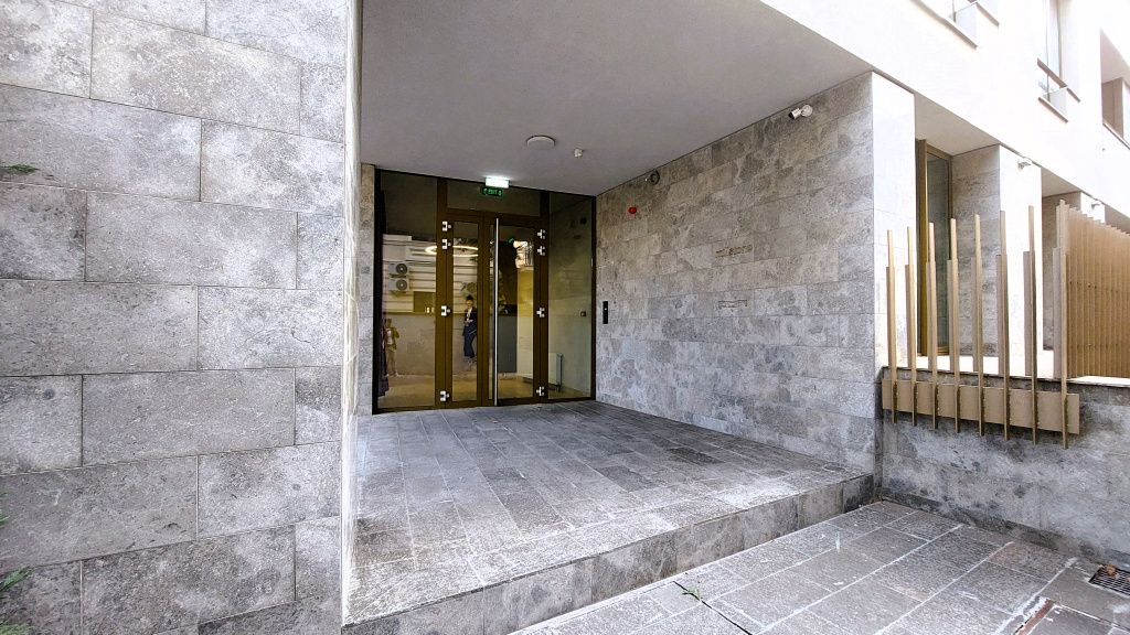 Cum arată un apartament nou cu două camere de 225.000 euro din centru Capitalei - Imagine 54
