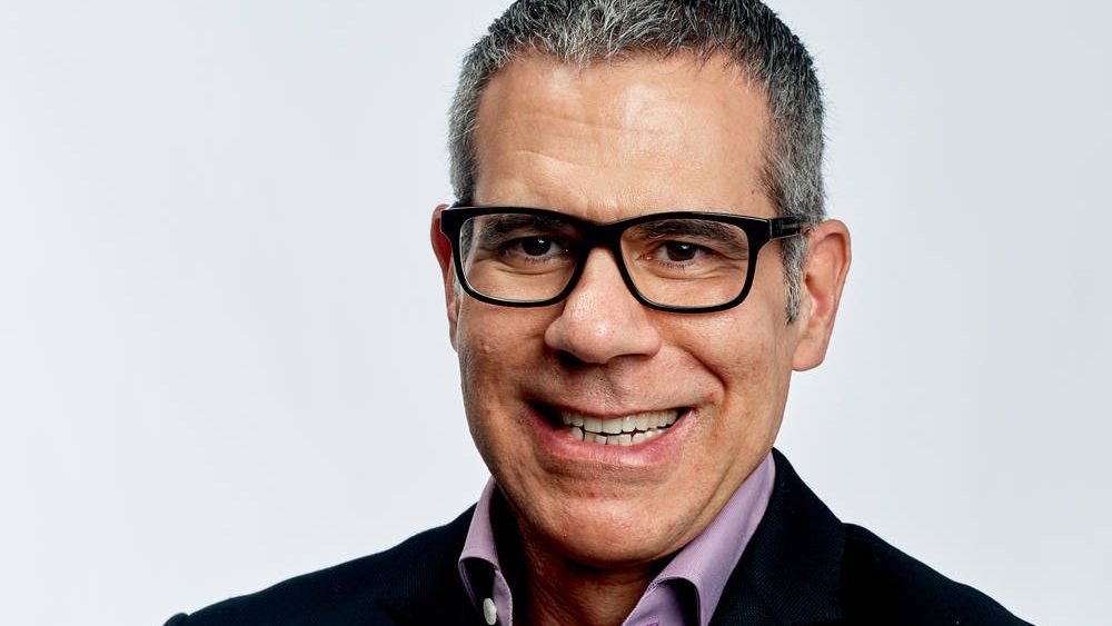 Perry Zizzi, șeful avocaților Dentons România: Urcarea AUR în sondaje îngrijorează investitorii. Temeri mai mari decât pentru situația din Ucraina