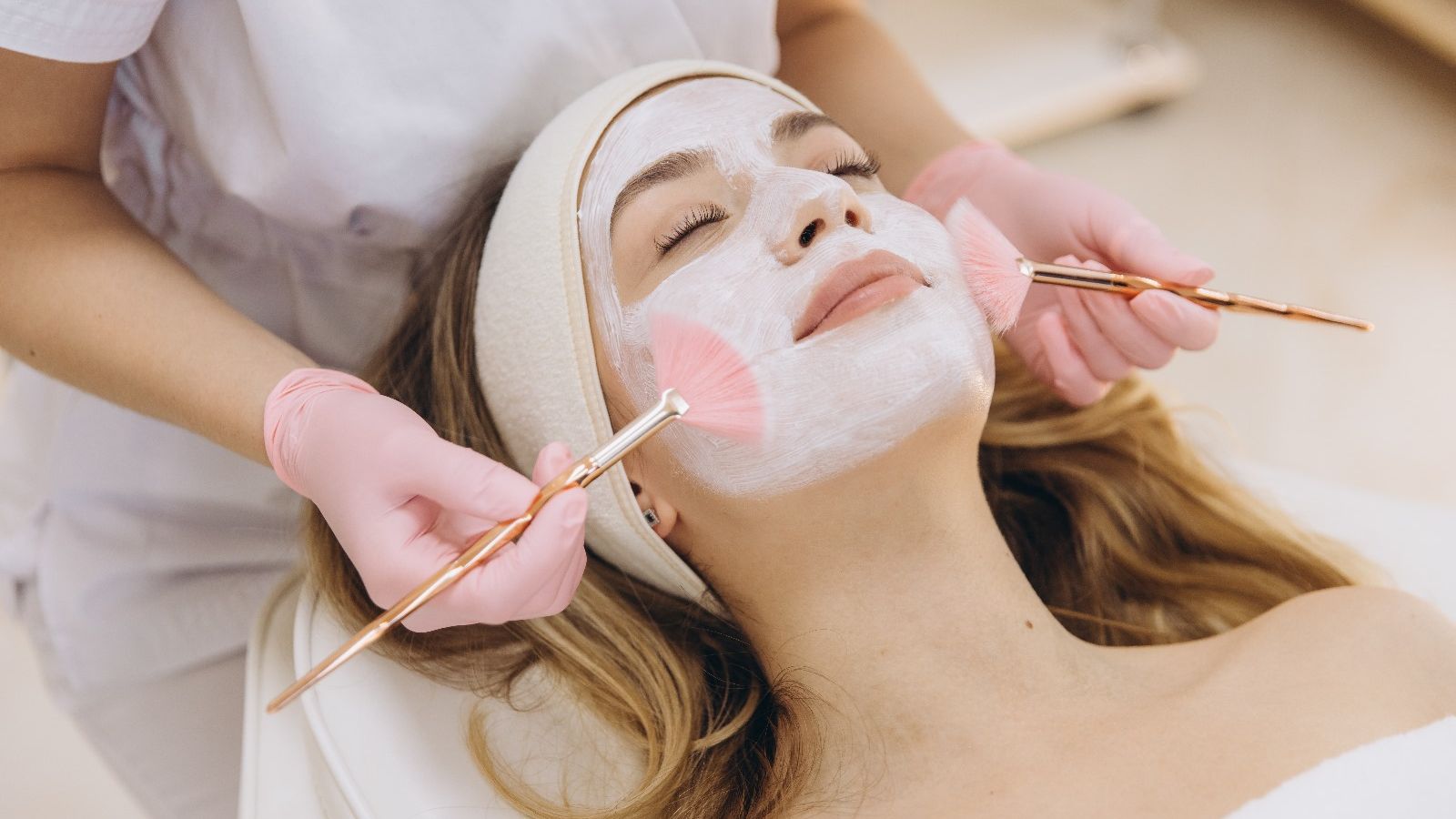 Estetica medicală: Pericolele produselor contrafăcute și a prețurilor mici