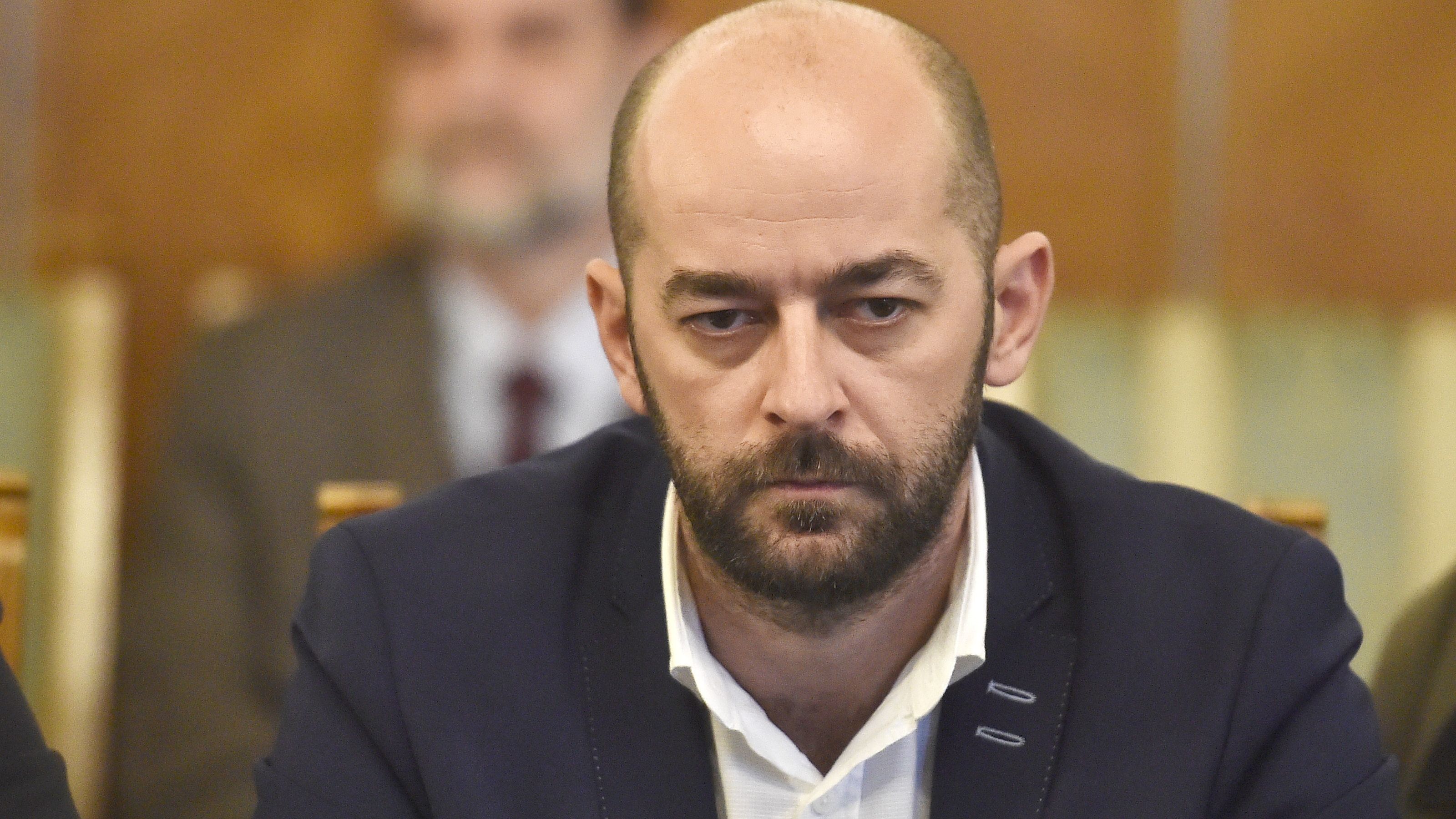 Transportatorii rutieri de persoane vor sa opreasca activitatea de joi; 800.000-900.000 de pasageri vor fi afectati