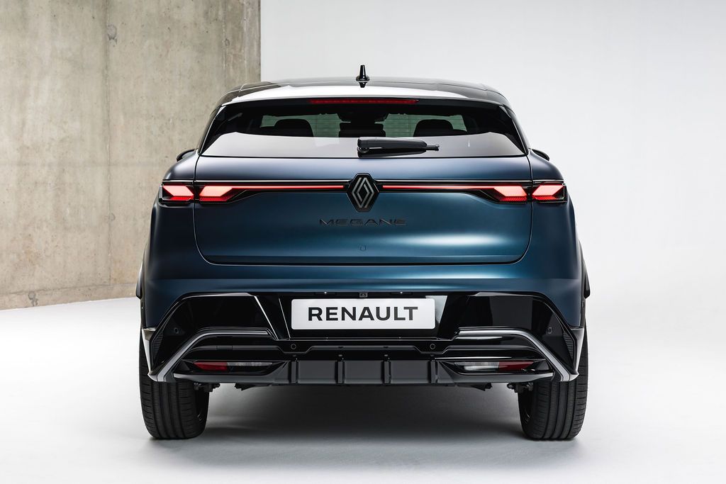 FOTO | Renault prezintă versiunea facelift a lui Megane E-Tech. Care sunt noutățile - Poza 7