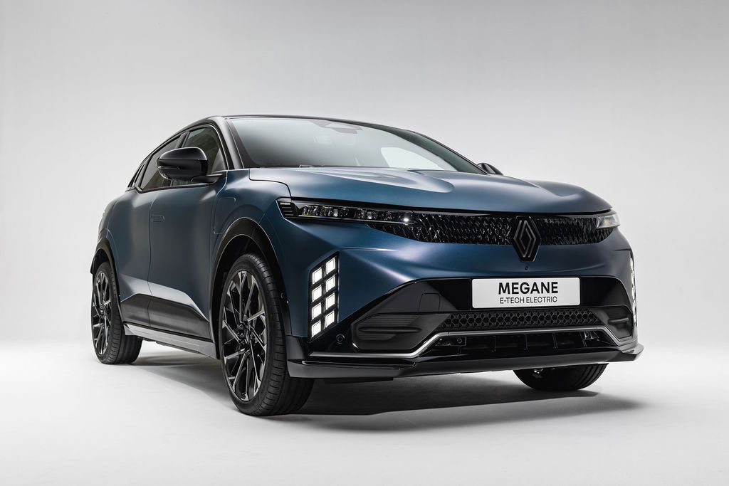 FOTO | Renault prezintă versiunea facelift a lui Megane E-Tech. Care sunt noutățile - Poza 2
