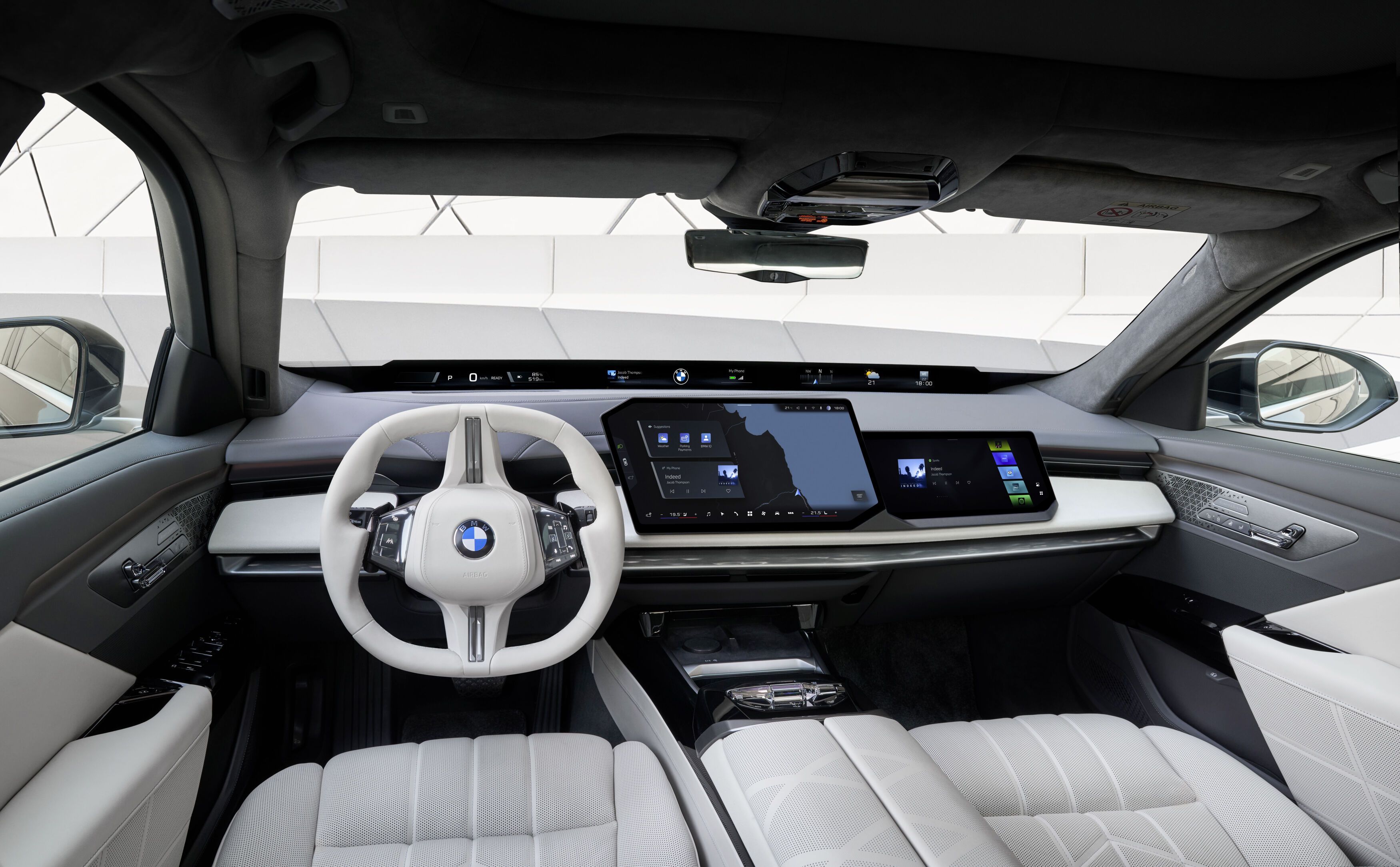 FOTO | BMW schimbă „fața” navei amiral Seria 7. Versiunea electrică i7 are acum o autonomie de peste 720 km - Poza 15