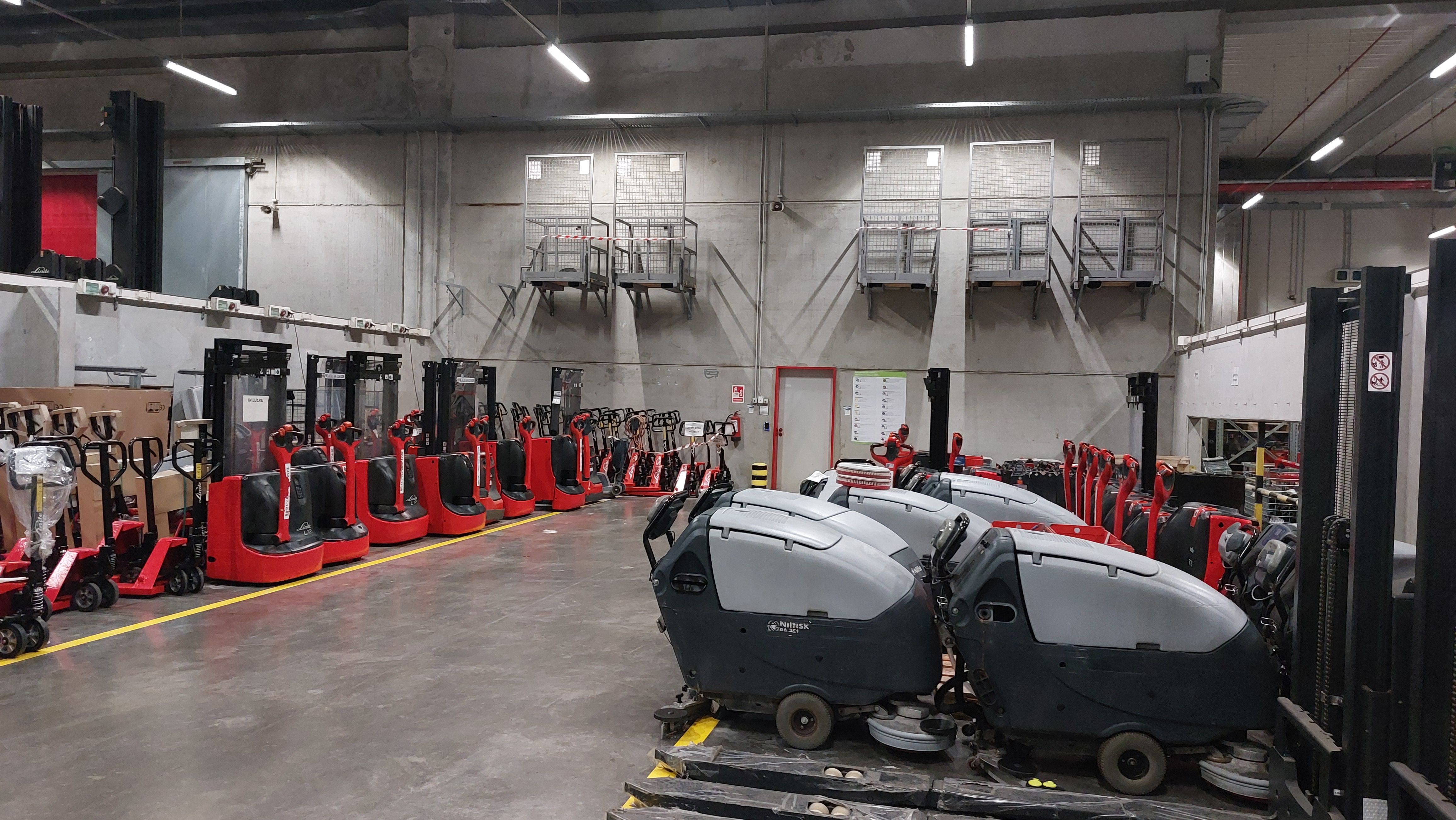 FOTO | ”Mașinăria” din spatele magazinelor Kaufland: Imagini exclusive din centrul logistic de la Turda al nemților - Poza 31