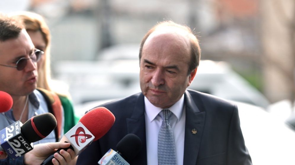 Tudorel Toader MIMEAZA transparenta: Publica programele manageriale ale celor 4 candidati respinsi, dar nu explica nimic