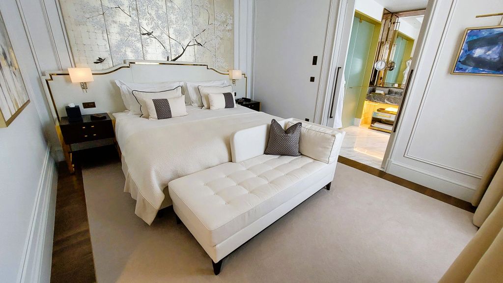 În București ca la Monaco. Cum arată cel mai nou hotel de lux din Capitală, care aduce în premi - Imagine 27