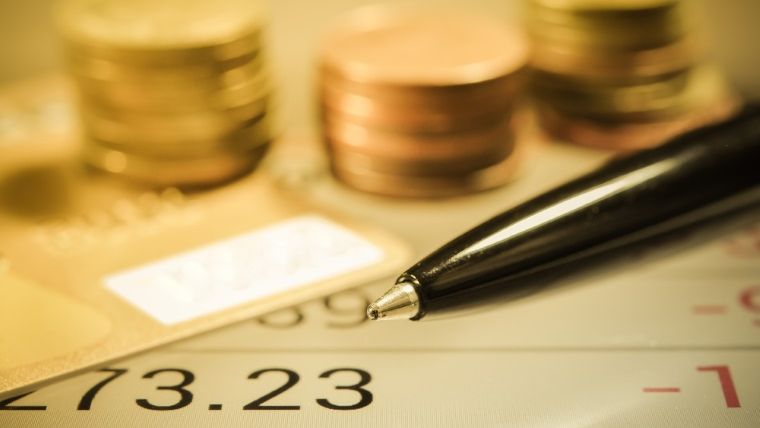 Investitiile straine directe, in Romania, s-au redus in primele patru luni cu 23,8%, la 887 milioane euro