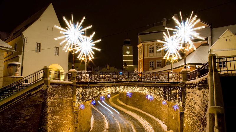 Cât ne costă să facem CADOU o vacanță de două nopți, în România