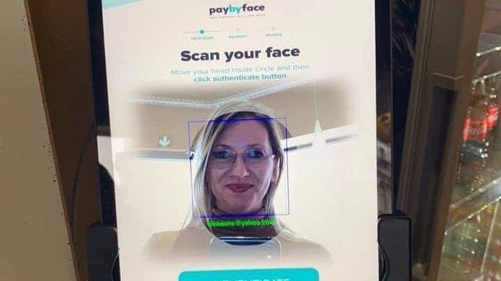 [VIDEO] Cum poti plati "cu fata" in Bucuresti: solutia e dezvoltata de un start-up romanesc