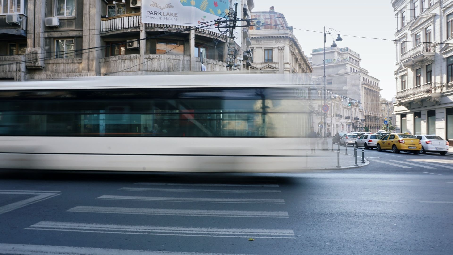 Declic: 140.000 de tineri stau în București fără viză de flotant. Care este modalitatea prin care poți obține viza de flotant