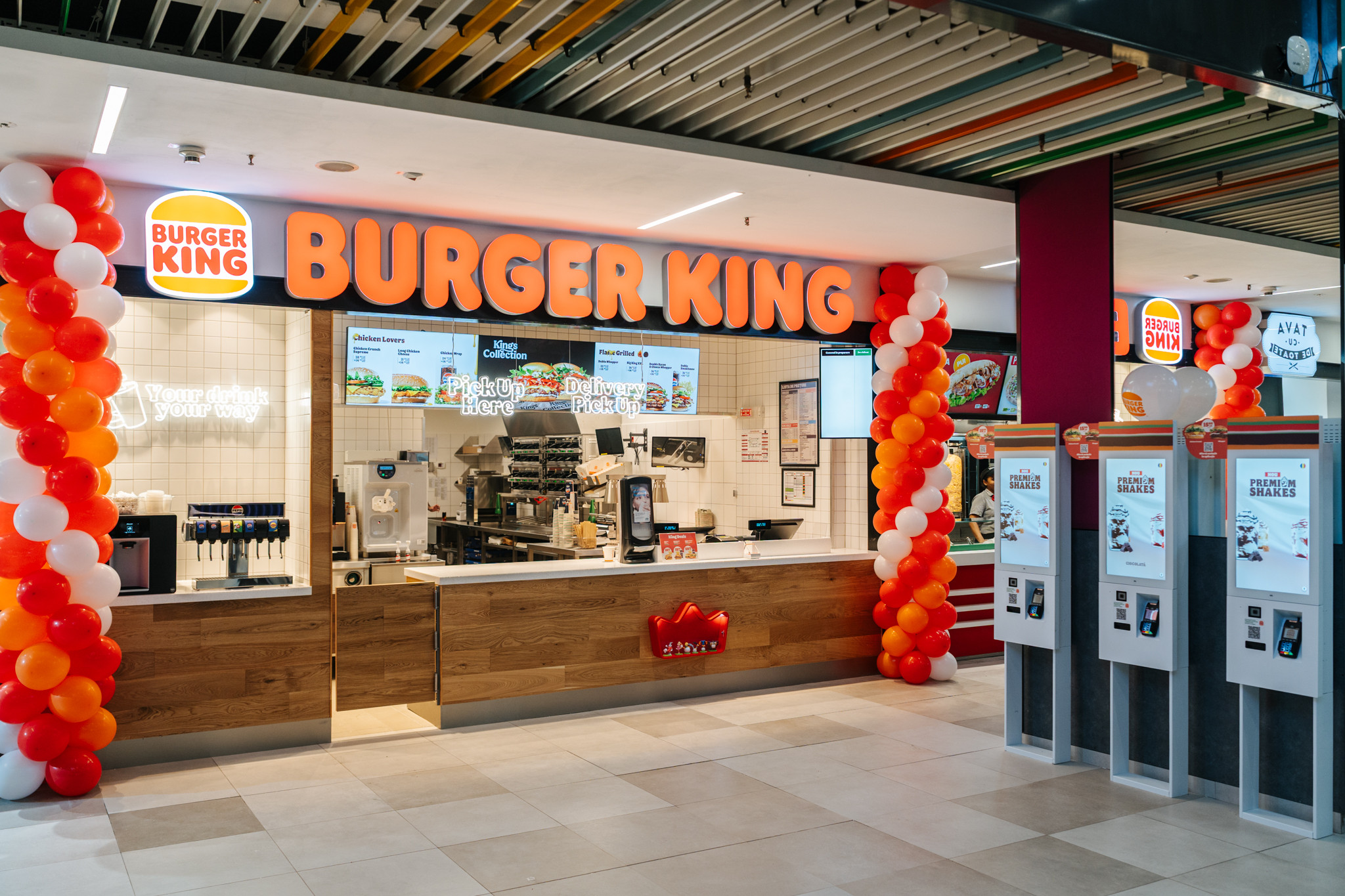 Burger King inaugurează un nou restaurant în București: unde se deschide și ce primesc primii clienți