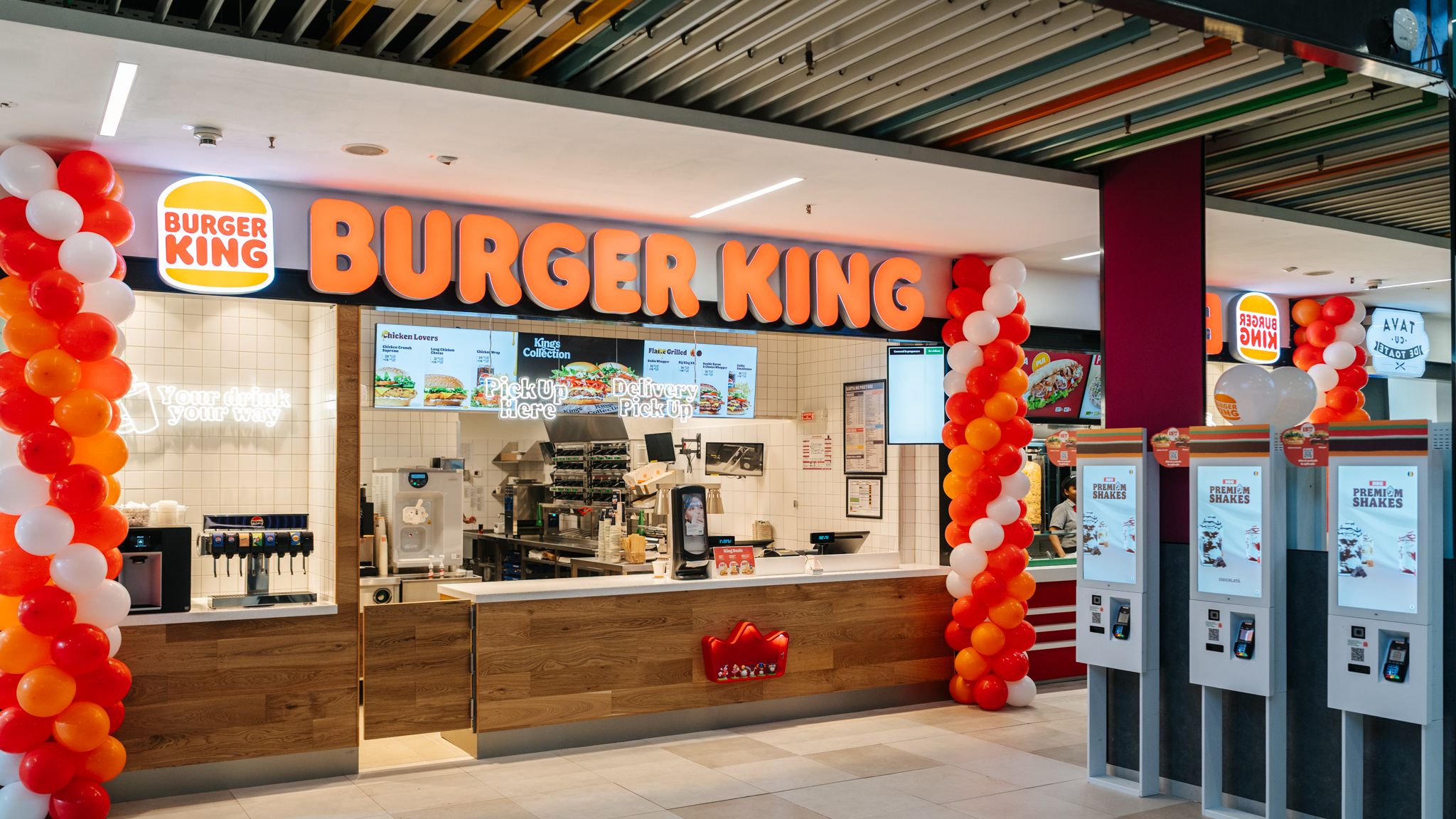 Burger King inaugurează un nou restaurant în București: unde se deschide și ce primesc primii clienți