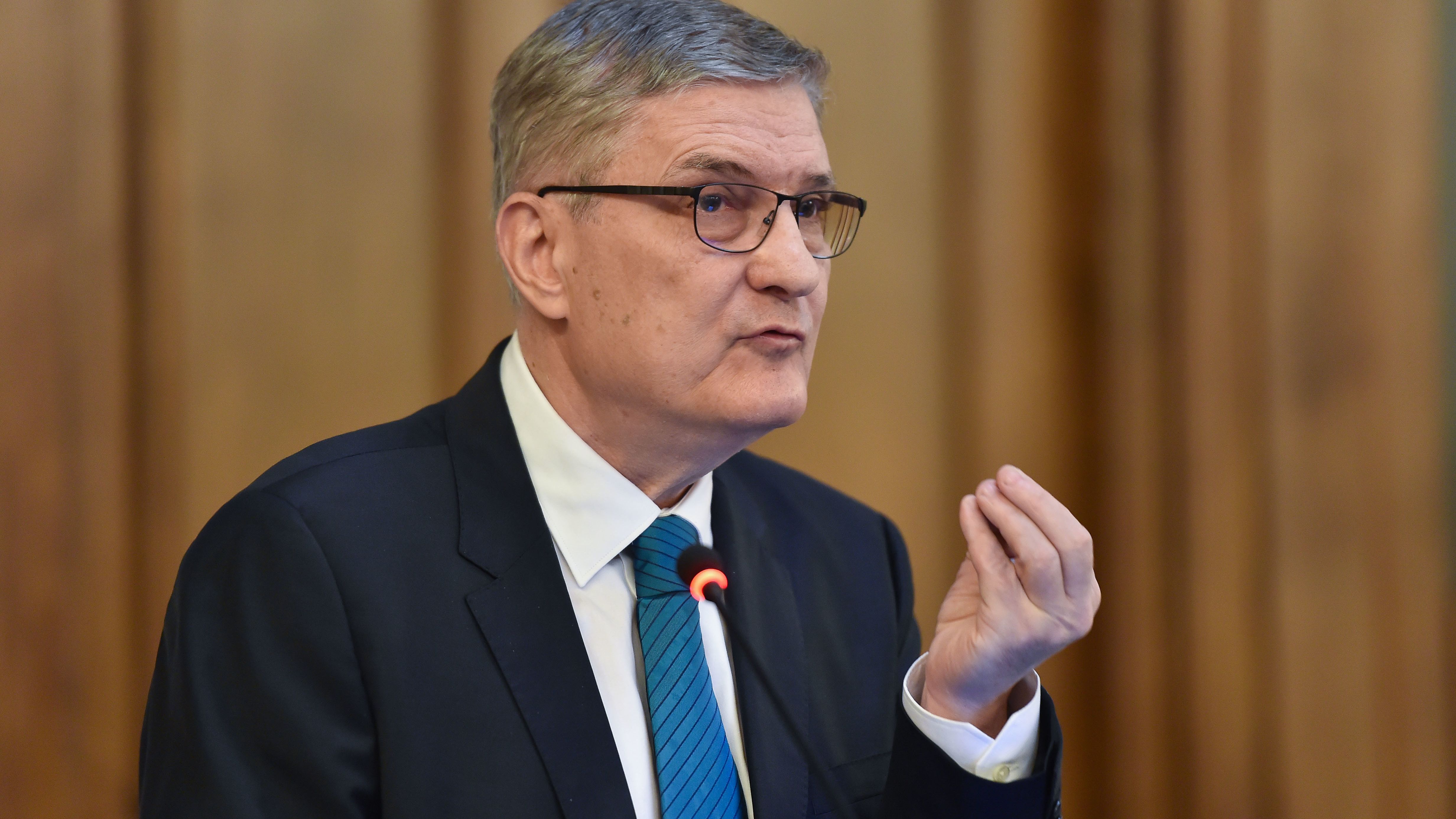 Daniel Dăianu: Vor fi sechele ani de zile de acum înainte, economiile nu vor mai fi la fel. Privirea din avion poate liniști pe unii, dar diavolul se ascunde în detalii