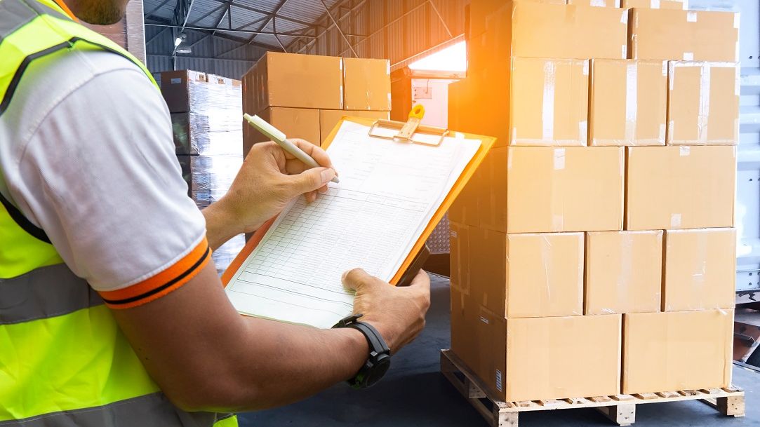 Cum te ajută un start-up românesc să îți primești mai repede mobila de la Ikea sau cărțile de la Cărturești