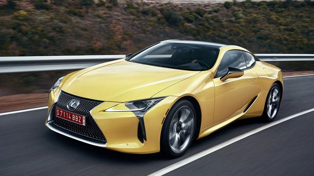Designerii auto si-au votat masinile preferate: Lexus LC si conceptul Renault Trezor primesc premiile pentru design in 2017