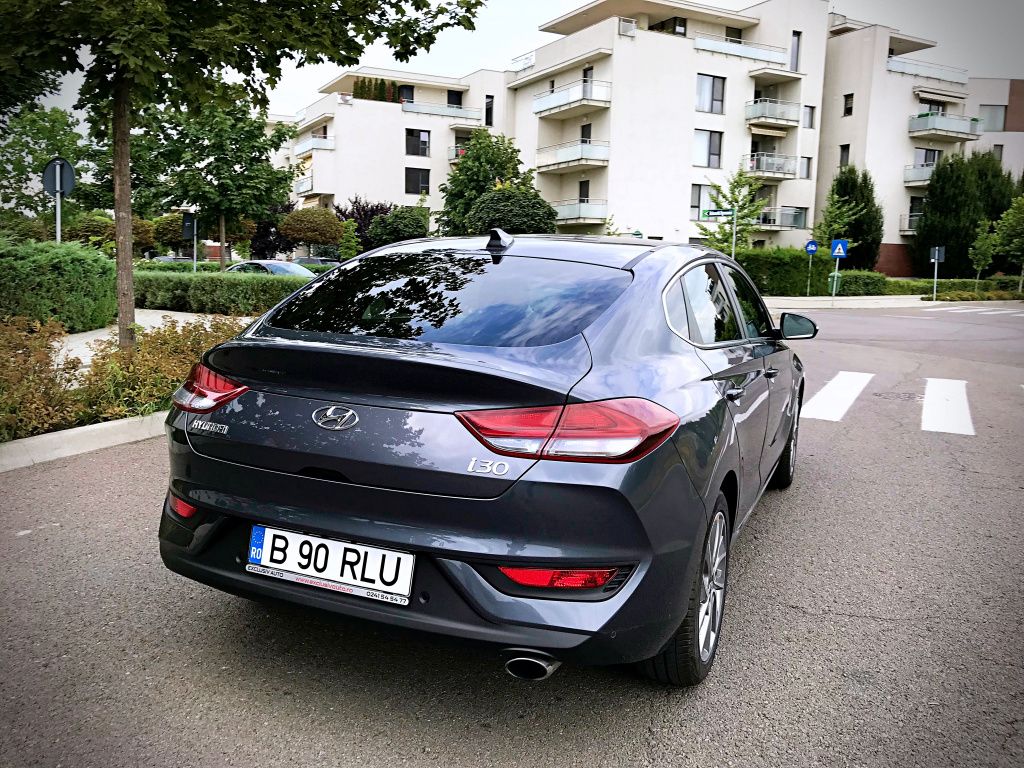 Hyundai i30 Fastback - Imagine 8