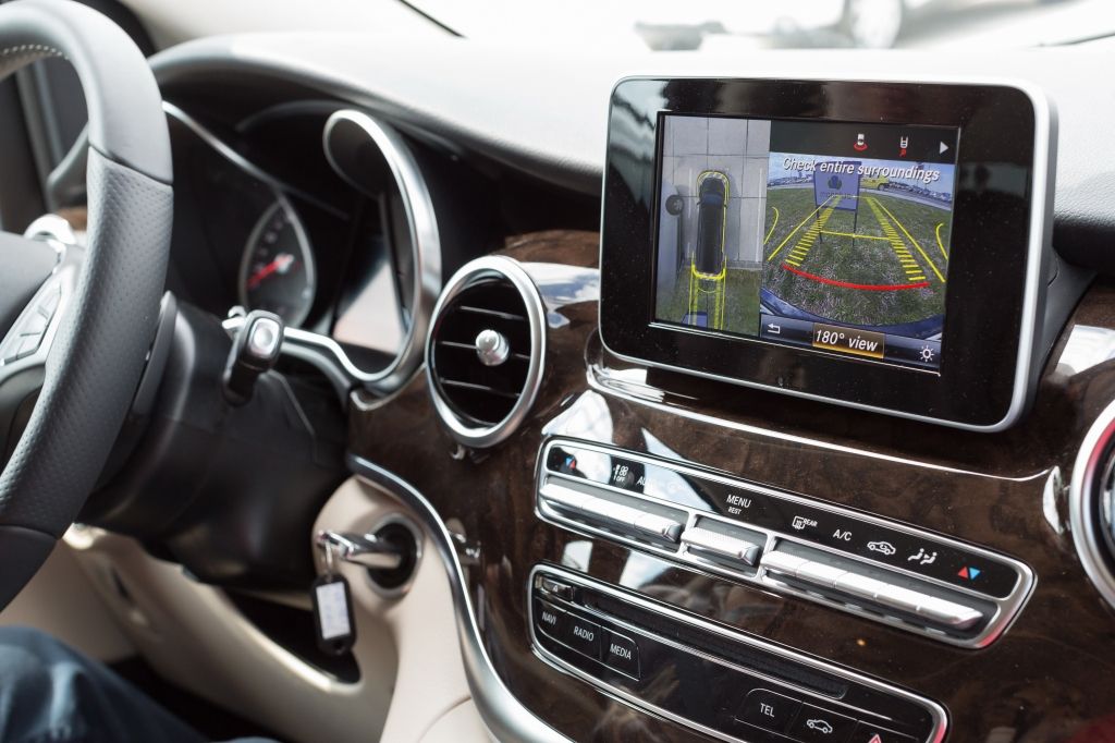 Intreviu in Mercedes-Benz Clasa V - Imagine 14