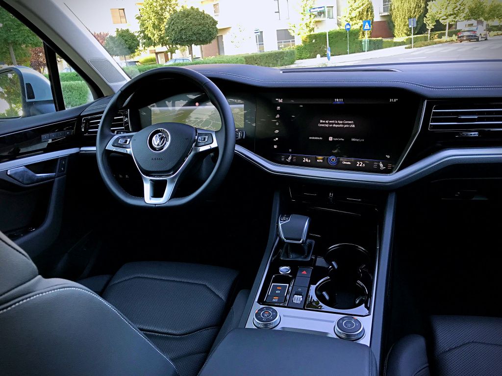 Volkswagen Touareg - Imagine 26