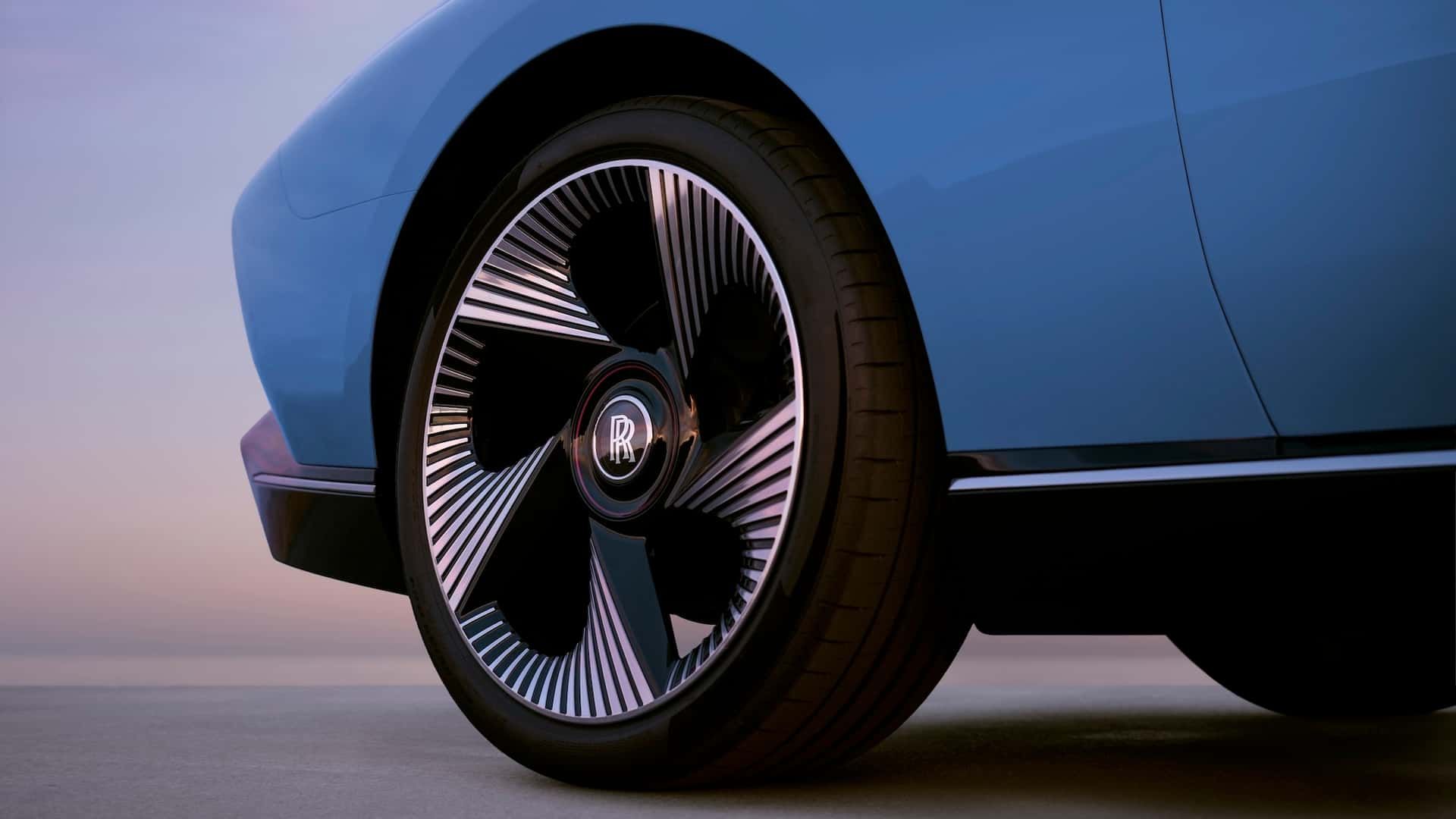 FOTO | Rolls-Royce Project Nightingale este o decapotabilă de peste 1 milion de euro produsă în serie limitată - Poza 7