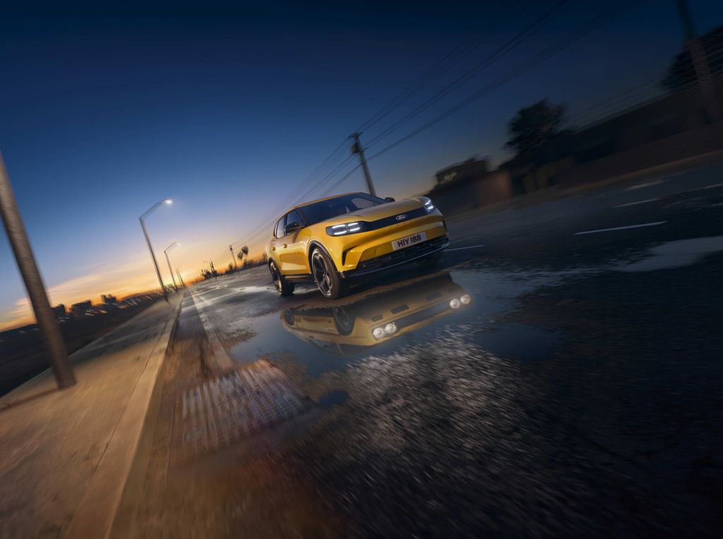 GALERIE FOTO | Ford a prezentat noul Capri, un crossover coupe electric - Imagine 13