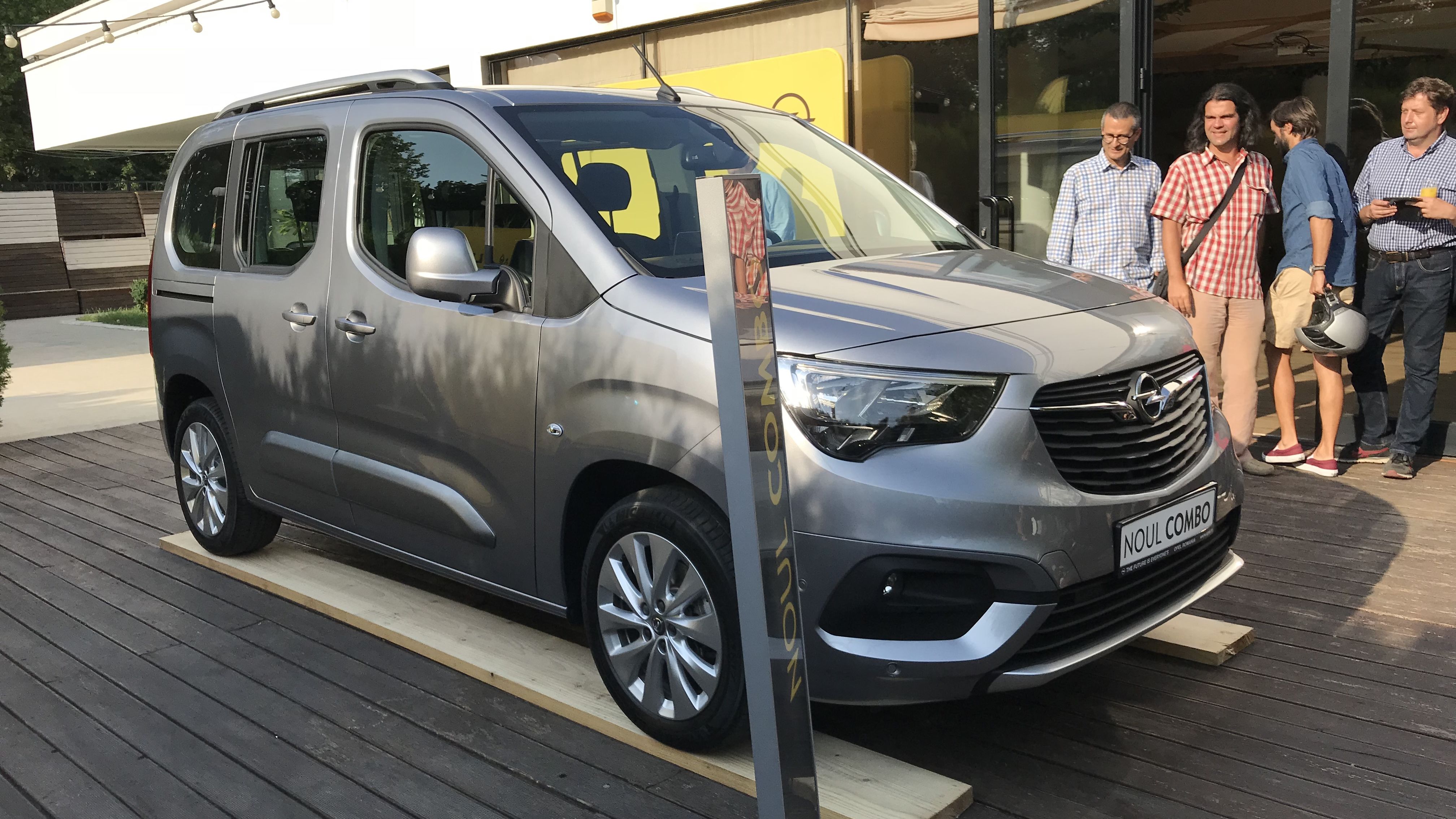 Opel a prezentat noul Combo Life in Romania. Primele exemplare sosesc la dealeri in toamna