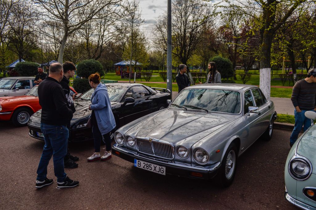 FOTO | Retroparada Primăverii: Ce am văzut la cea mai mare expoziție de mașini retro din țară - Imagine 25