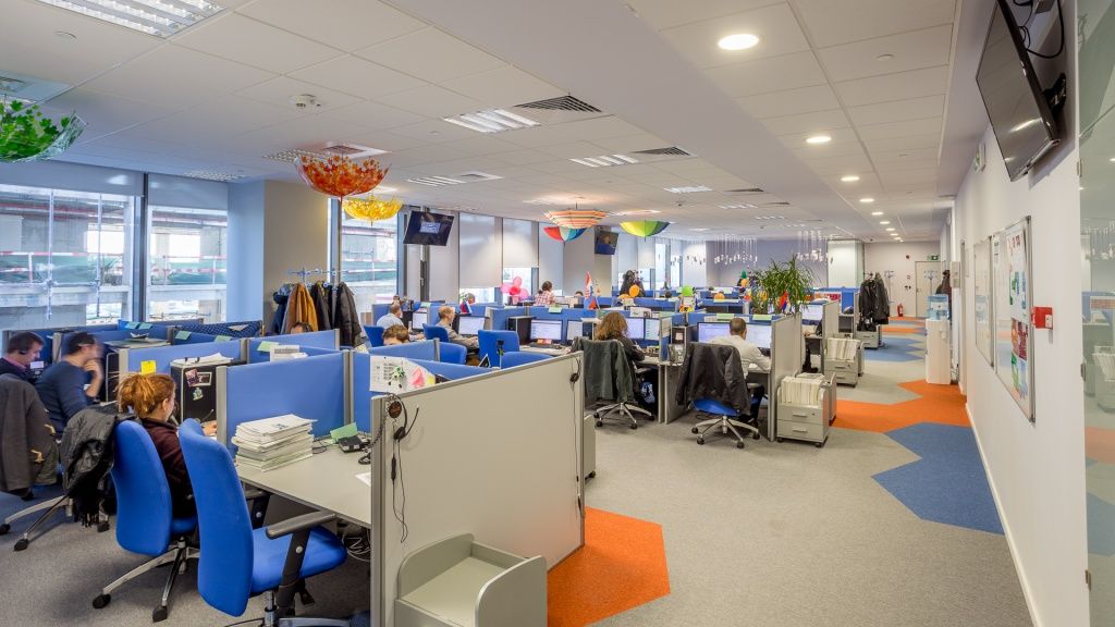 Birou de companie - Schneider Electric - Imagine 24