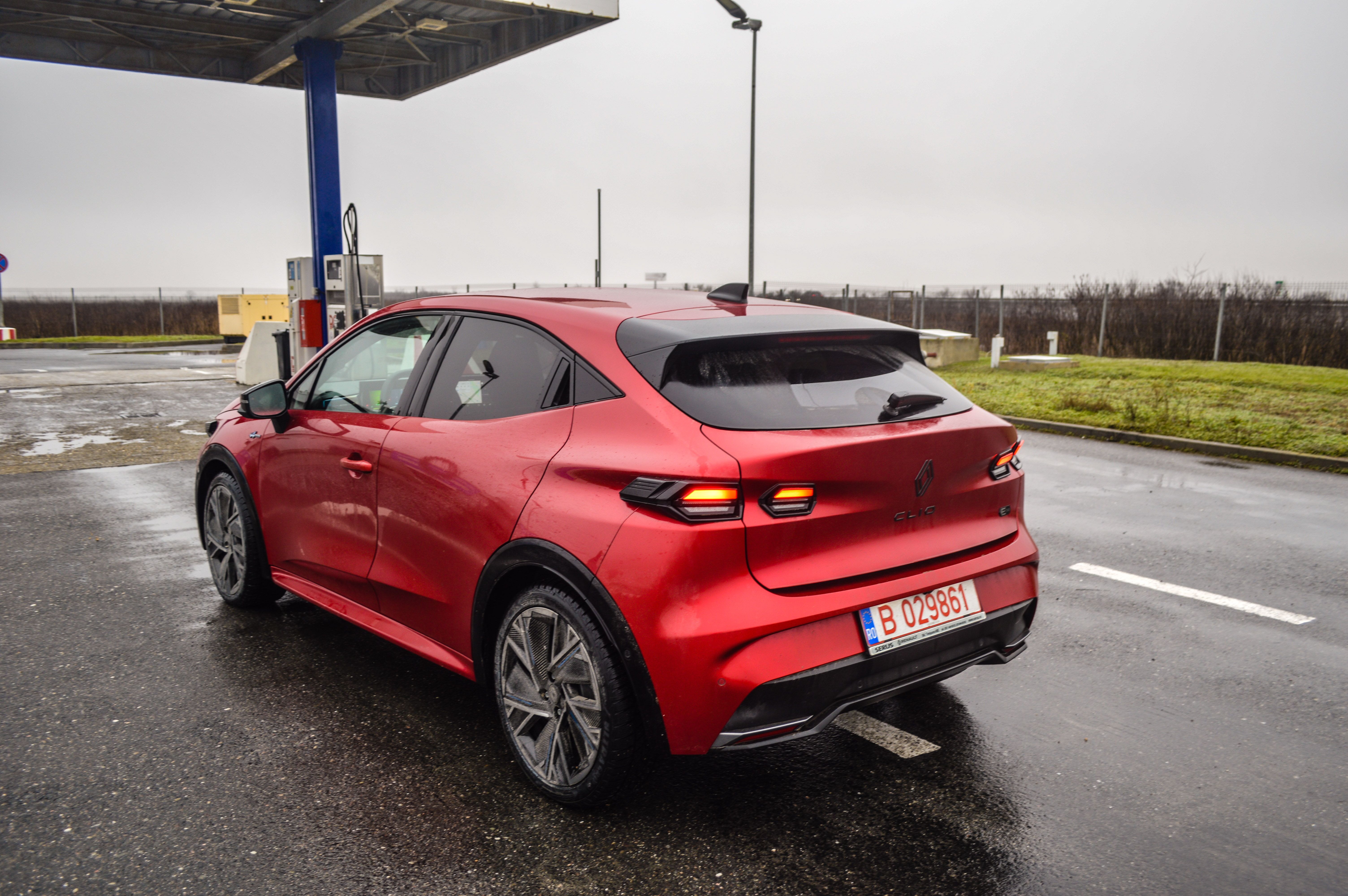 FOTO | Prim contact cu Renault Clio 6: Cât de bună este noua generație a best-sellerului francez - Poza 8